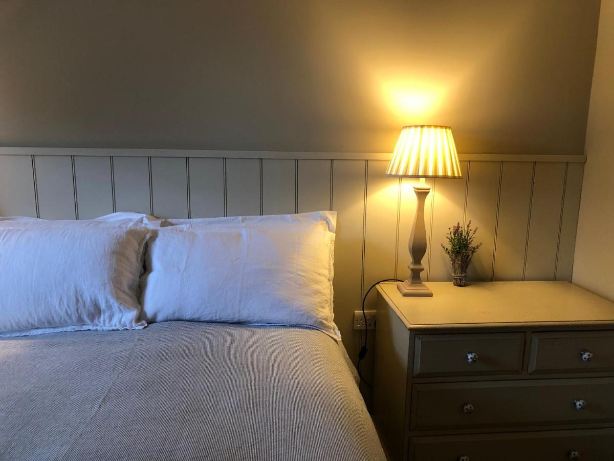 Nurse'S Cottage โทมินทูล ภายนอก รูปภาพ